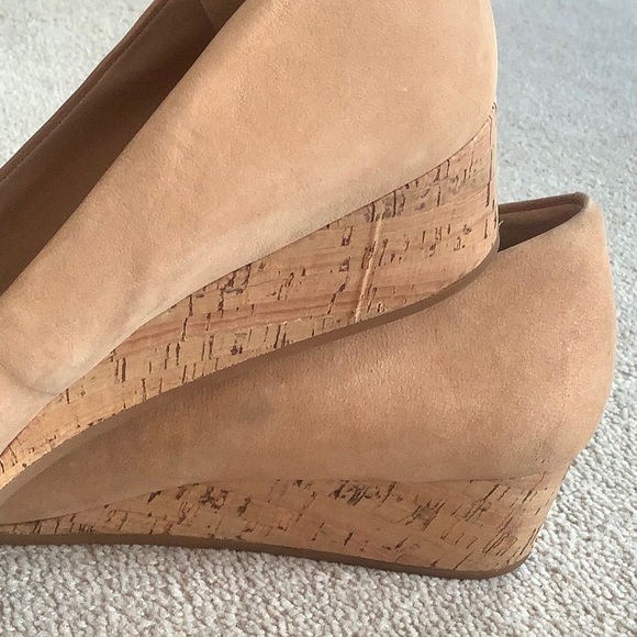 Cole Haan small wedge - Picture 7 of 9